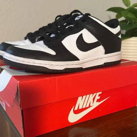 Nike Kids Black and White Sneakers - Picture 1 of 5